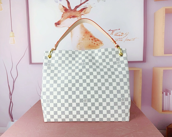 ルイヴィトンバッグ側面デザイン